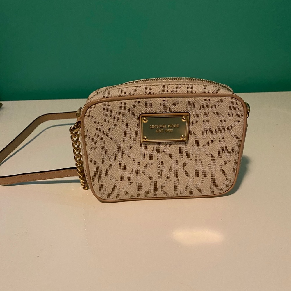 Mini crossbody bag.
